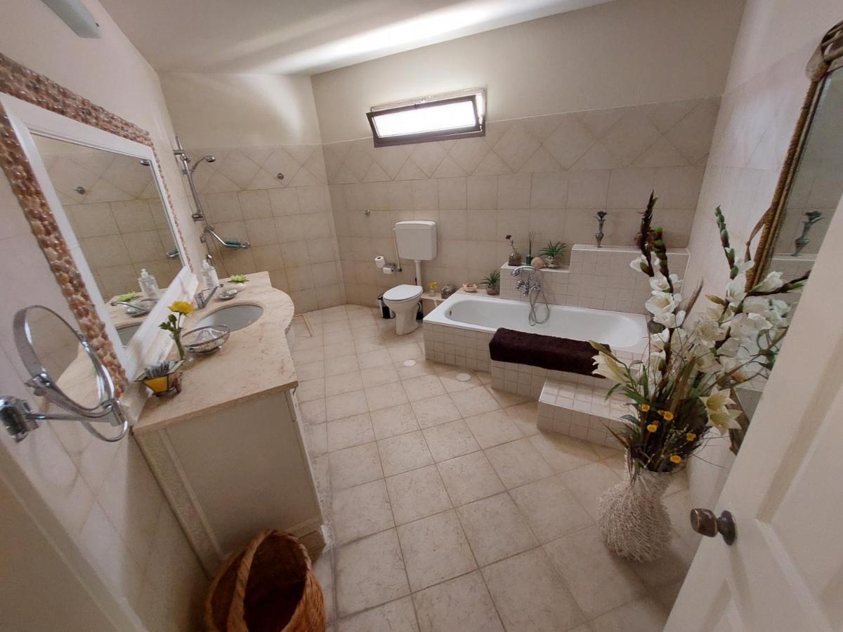 Yelena Vacation Apartment Eilat Exterior photo